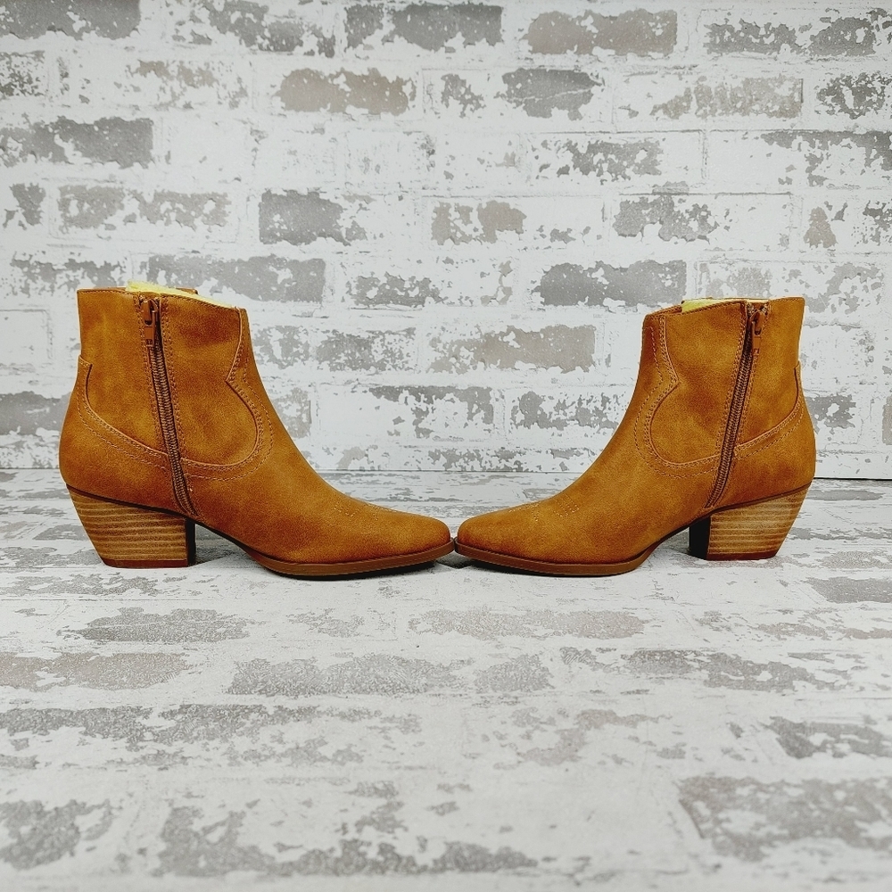 New Dolce Vita PUEBLO Tan Faux Suede Zipper Side Bootie W956 - Picture 7 of 13